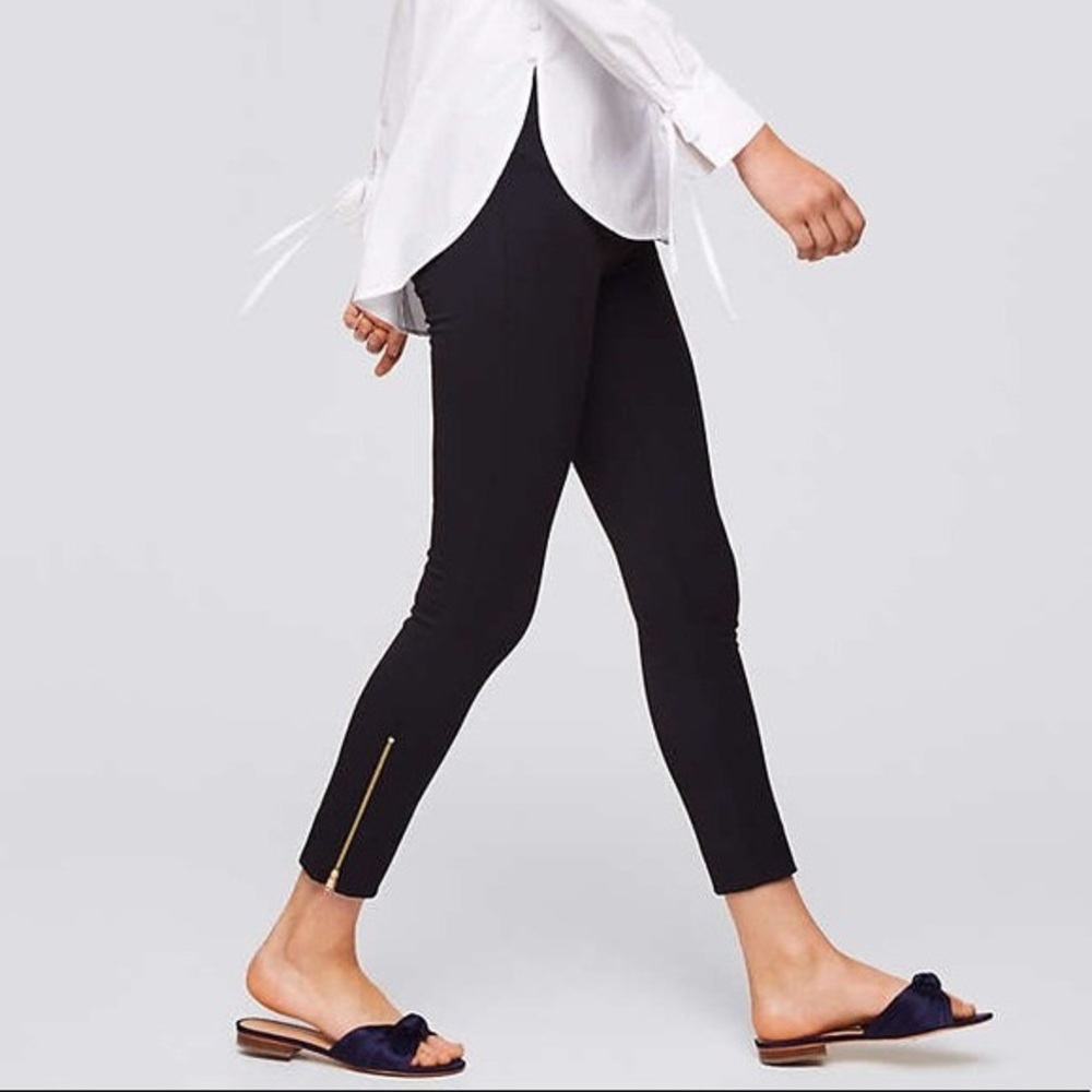 LOFT- Petitie gold ankle zip pants in bi-stretch